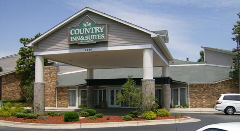Ramada Huntsville Exterior photo