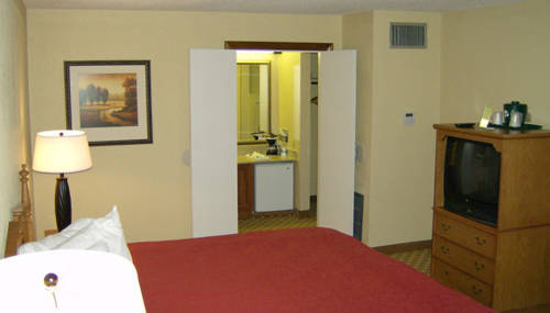 Ramada Huntsville Room photo